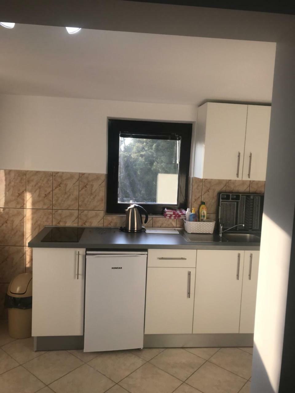 Apartman Veronika Starigrad Paklenica Esterno foto