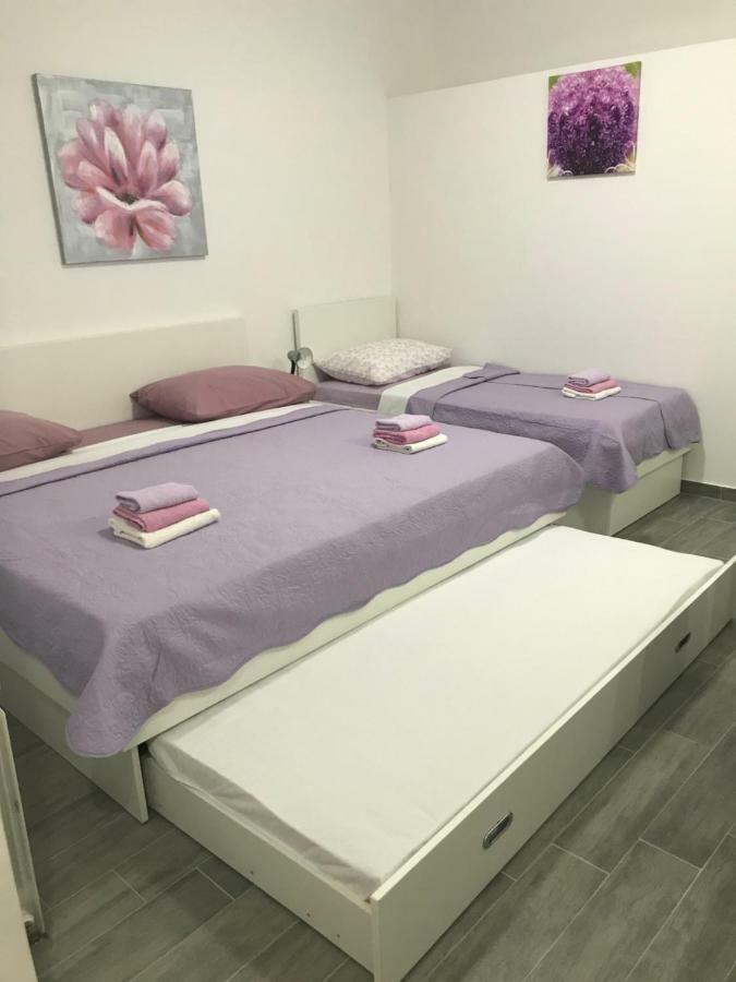 Apartman Veronika Starigrad Paklenica Esterno foto